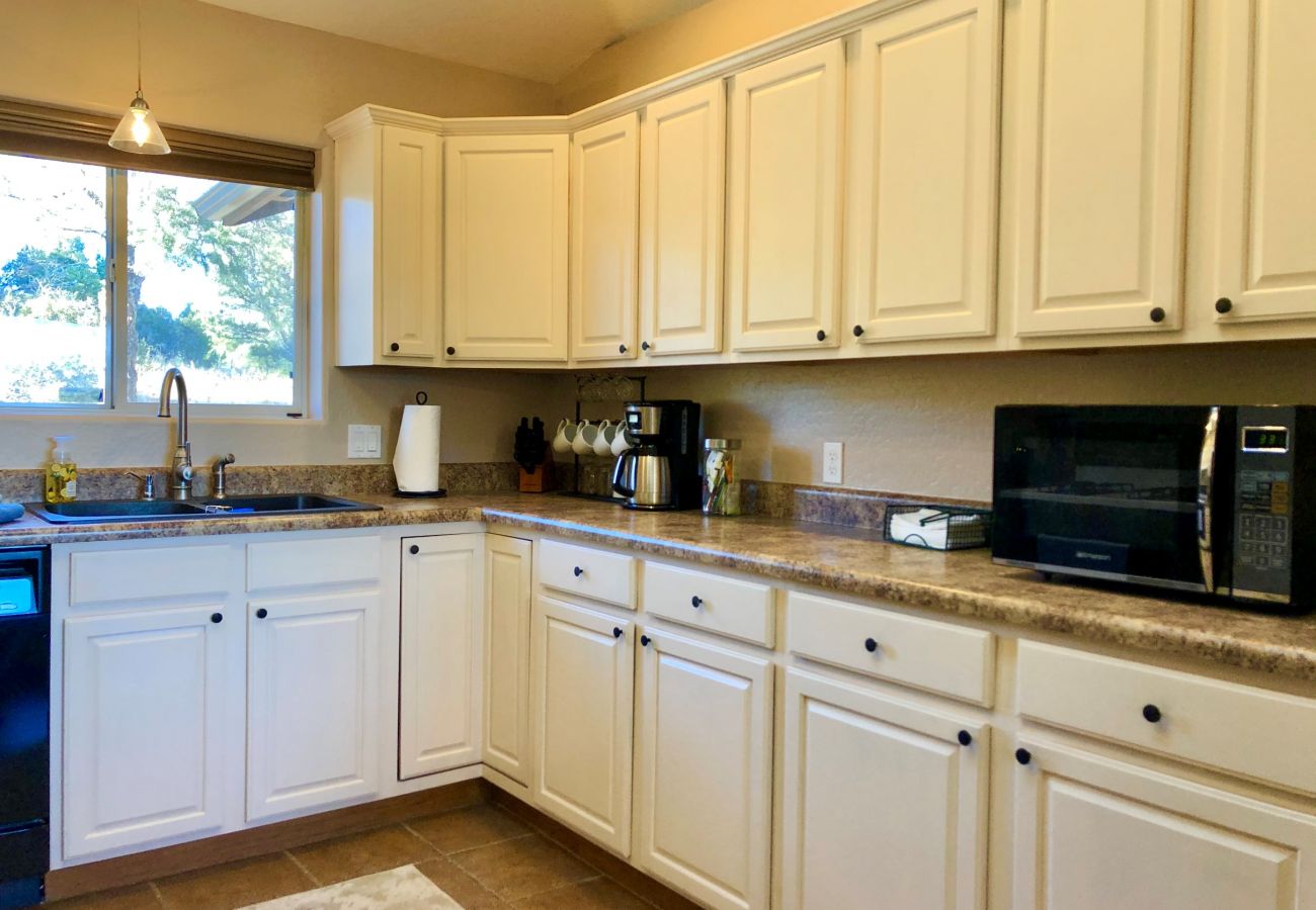 House in Prescott - Serenity Pines - Prescott Cabin Rentals