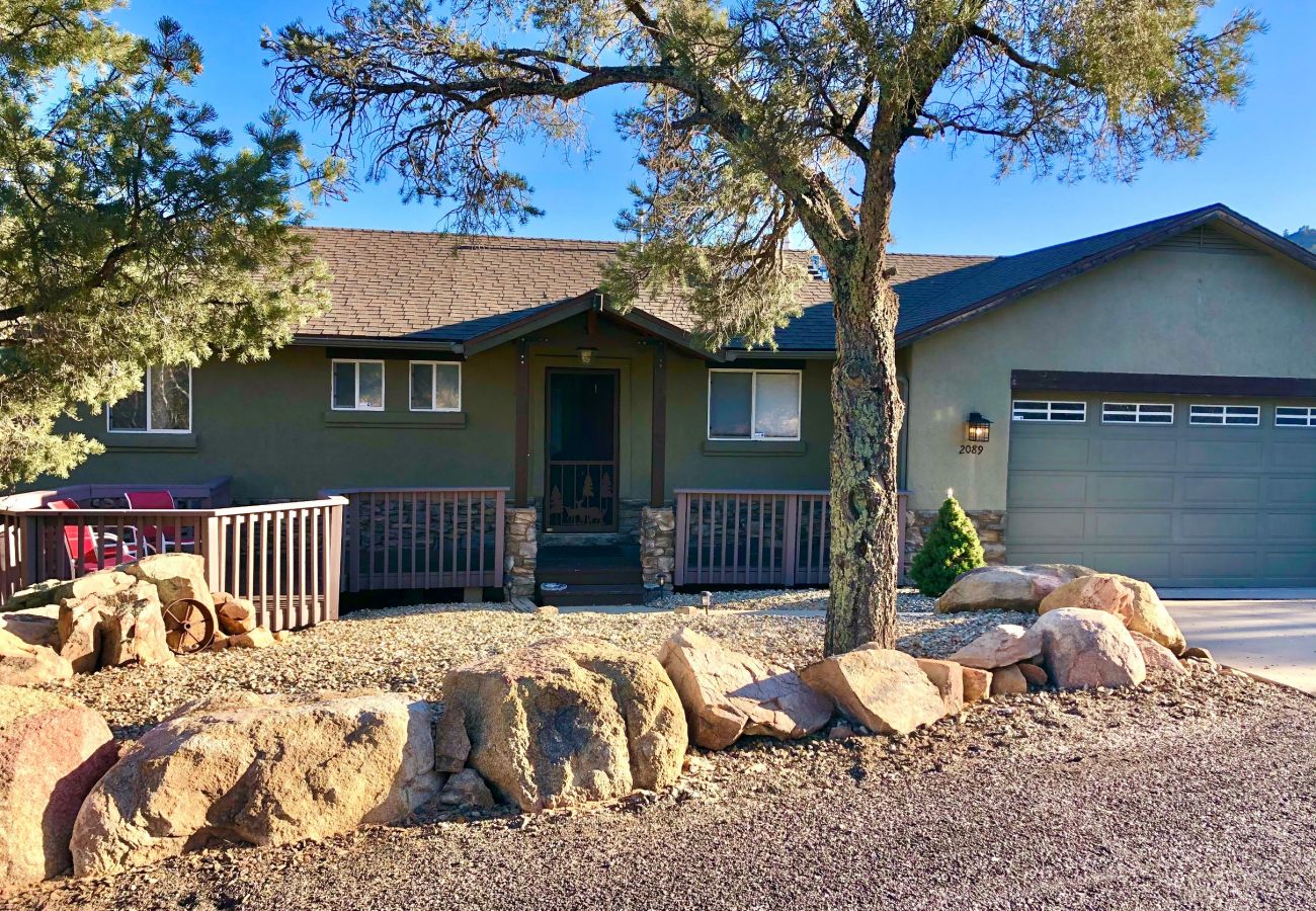 House in Prescott - Serenity Pines - Prescott Cabin Rentals