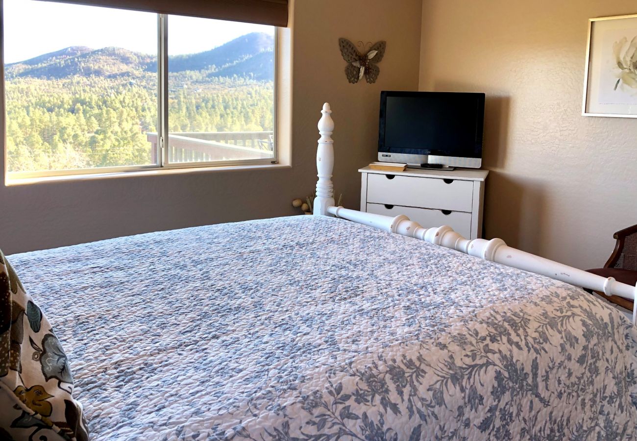 House in Prescott - Serenity Pines - Prescott Cabin Rentals