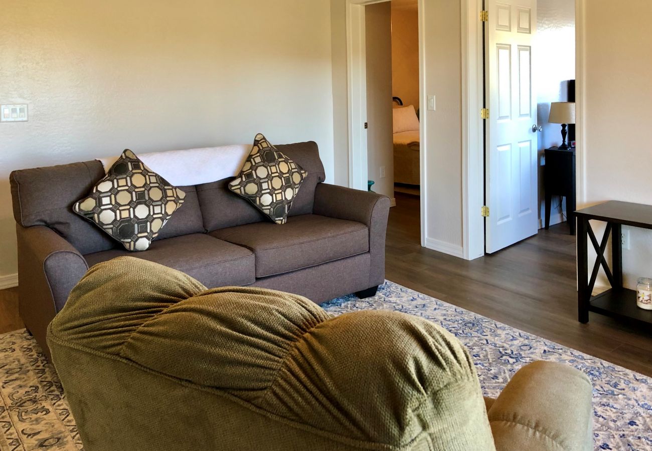 House in Prescott - Serenity Pines - Prescott Cabin Rentals