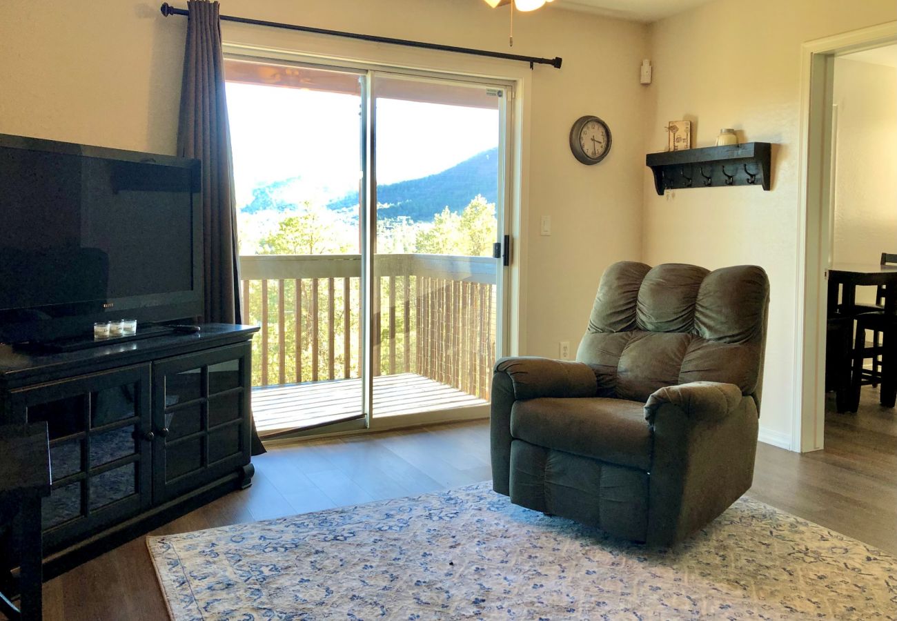 House in Prescott - Serenity Pines - Prescott Cabin Rentals