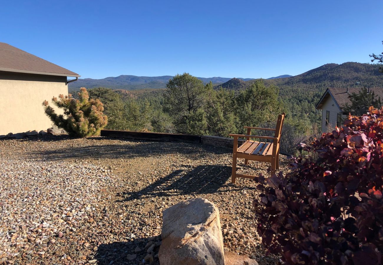 House in Prescott - Serenity Pines - Prescott Cabin Rentals