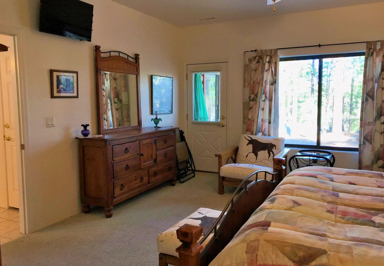 Cabin in Prescott - Bear Tree Lodge - Prescott Cabin Rentals