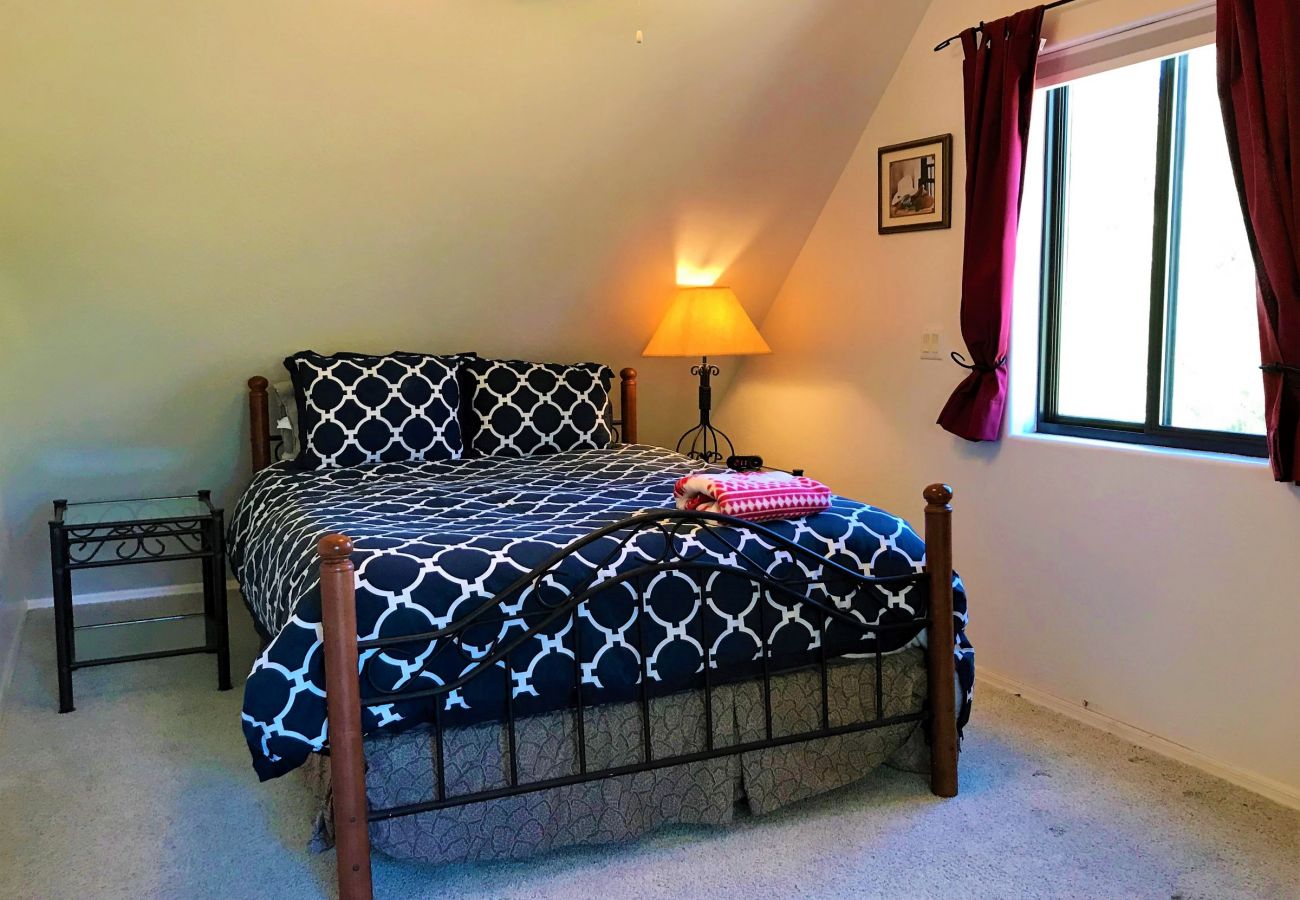 Cabin in Prescott - Bear Tree Lodge - Prescott Cabin Rentals