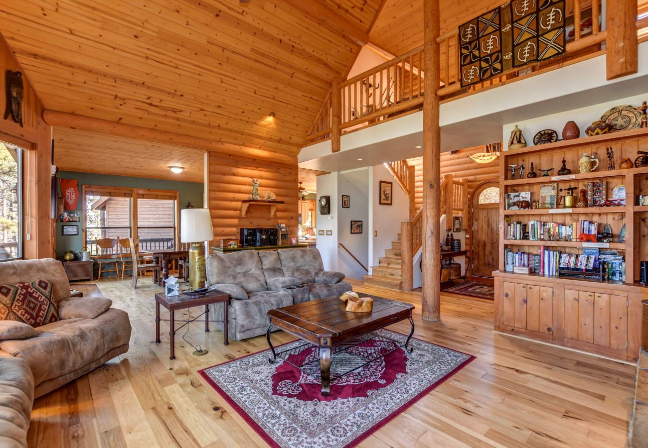 Cabin in Prescott - Forest Glen Lodge - Prescott Cabin Rentals