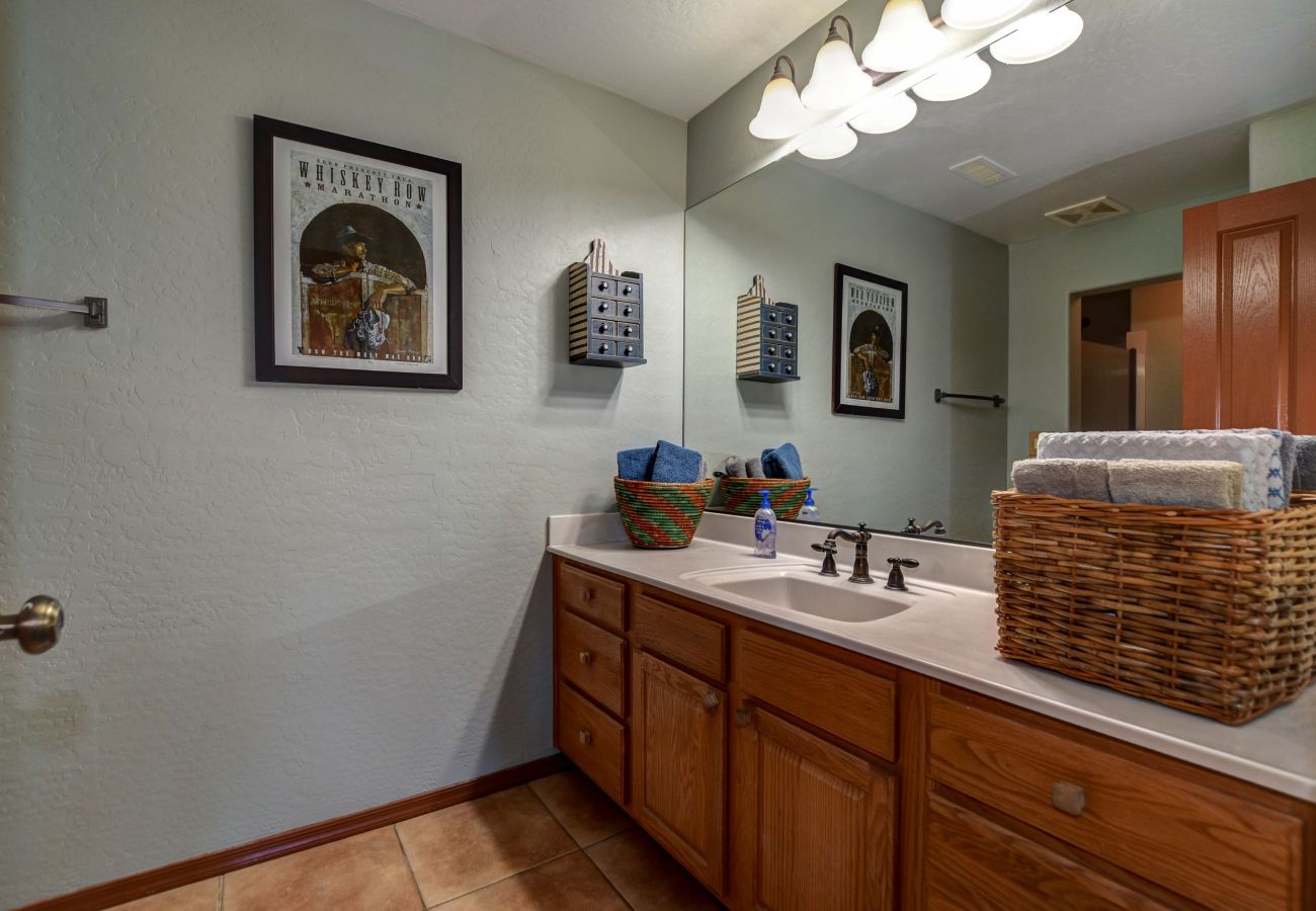Cabin in Prescott - Forest Glen Lodge - Prescott Cabin Rentals