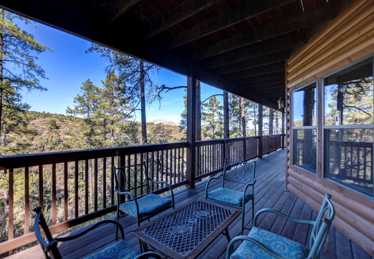 Cabin in Prescott - Forest Glen Lodge - Prescott Cabin Rentals