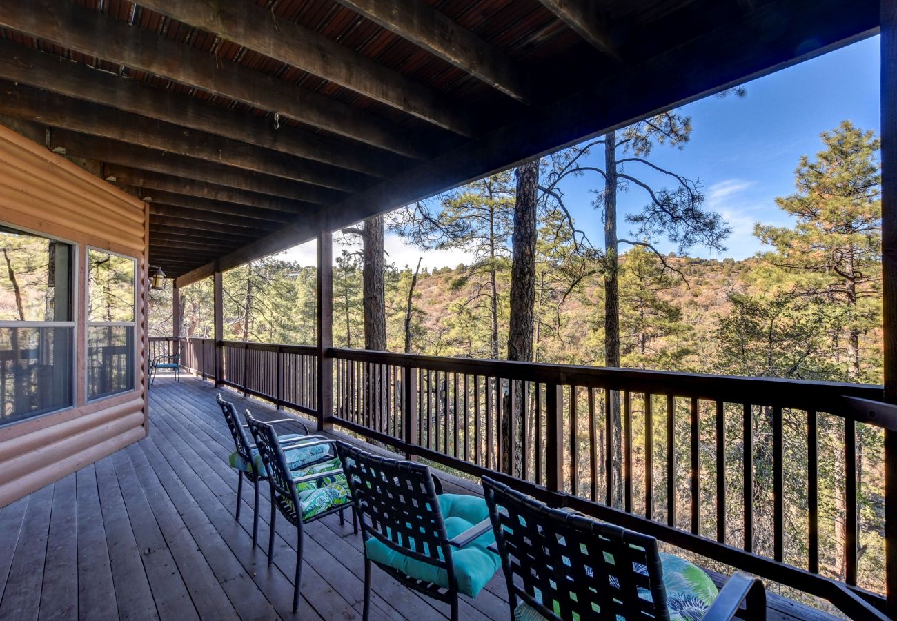 Cabin in Prescott - Forest Glen Lodge - Prescott Cabin Rentals