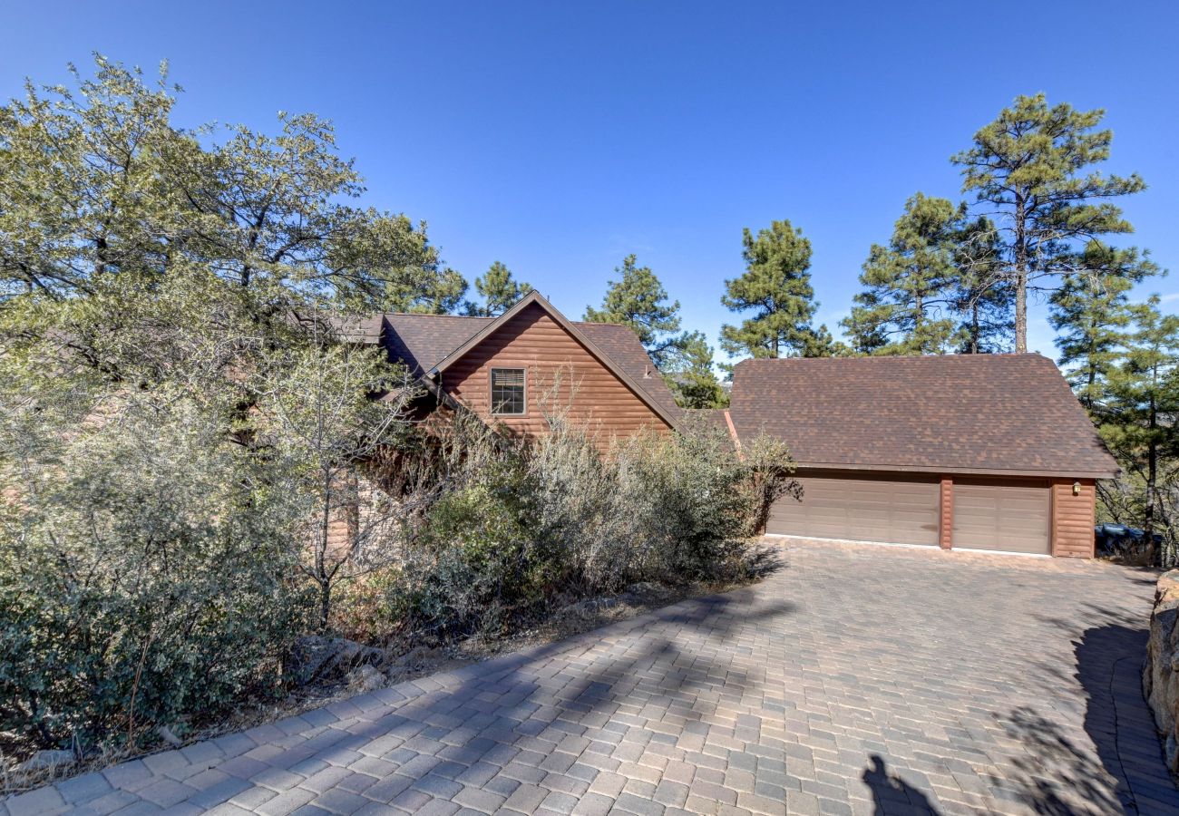 Cabin in Prescott - Forest Glen Lodge - Prescott Cabin Rentals