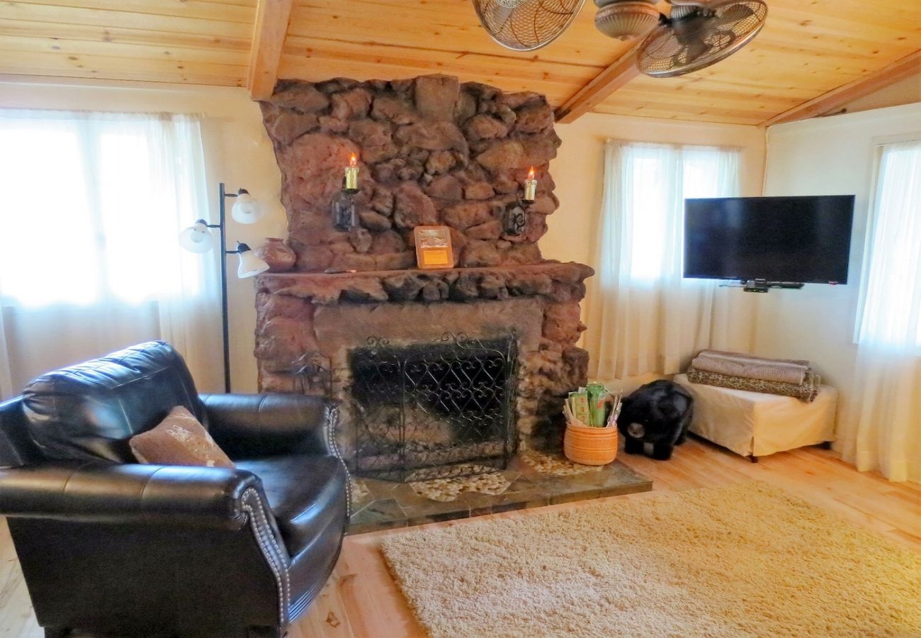 House in Prescott - Rock House - Prescott Cabin Rentals