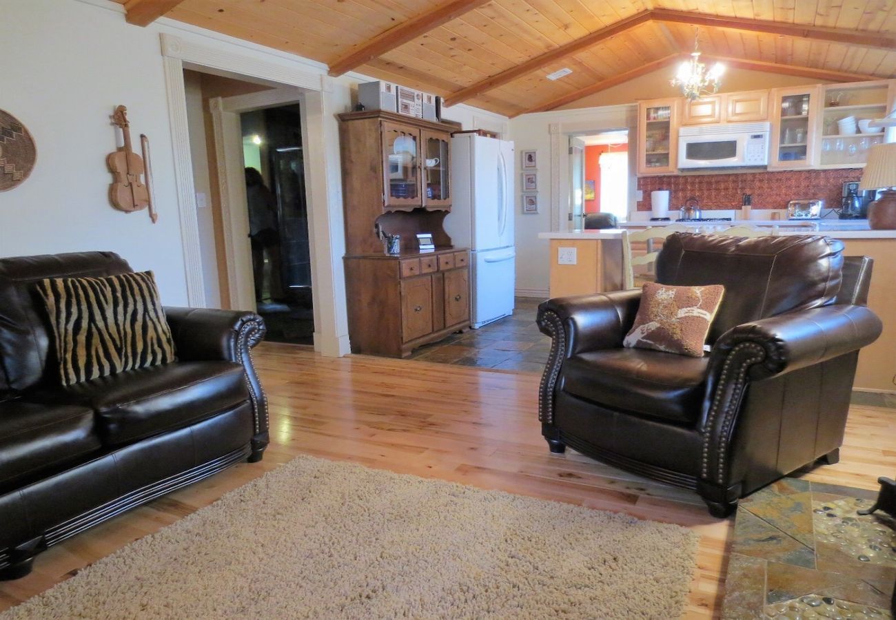 House in Prescott - Rock House - Prescott Cabin Rentals