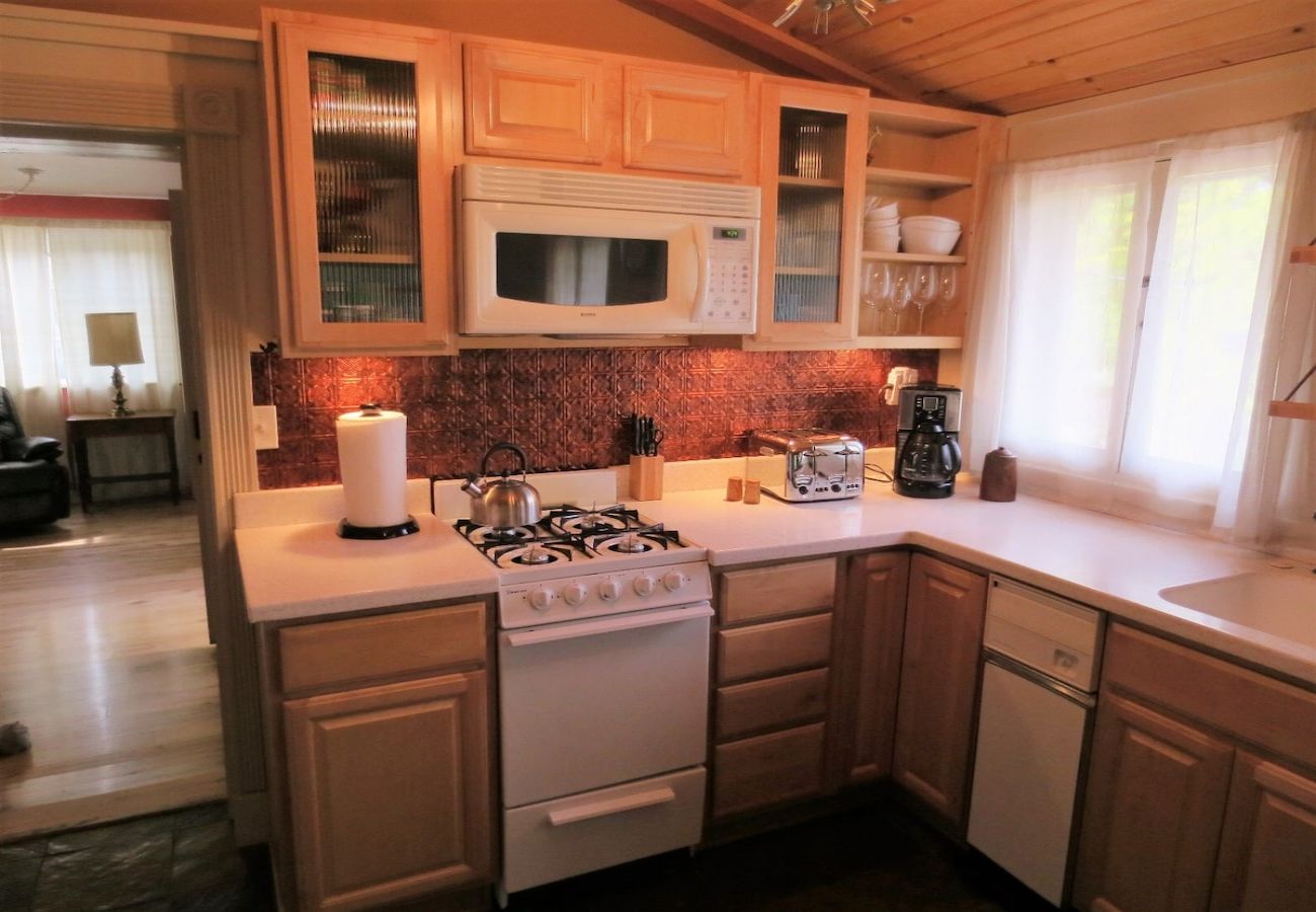 House in Prescott - Rock House - Prescott Cabin Rentals