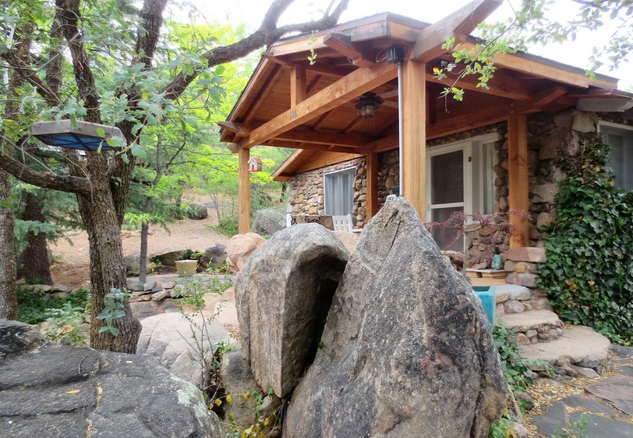 House in Prescott - Rock House - Prescott Cabin Rentals