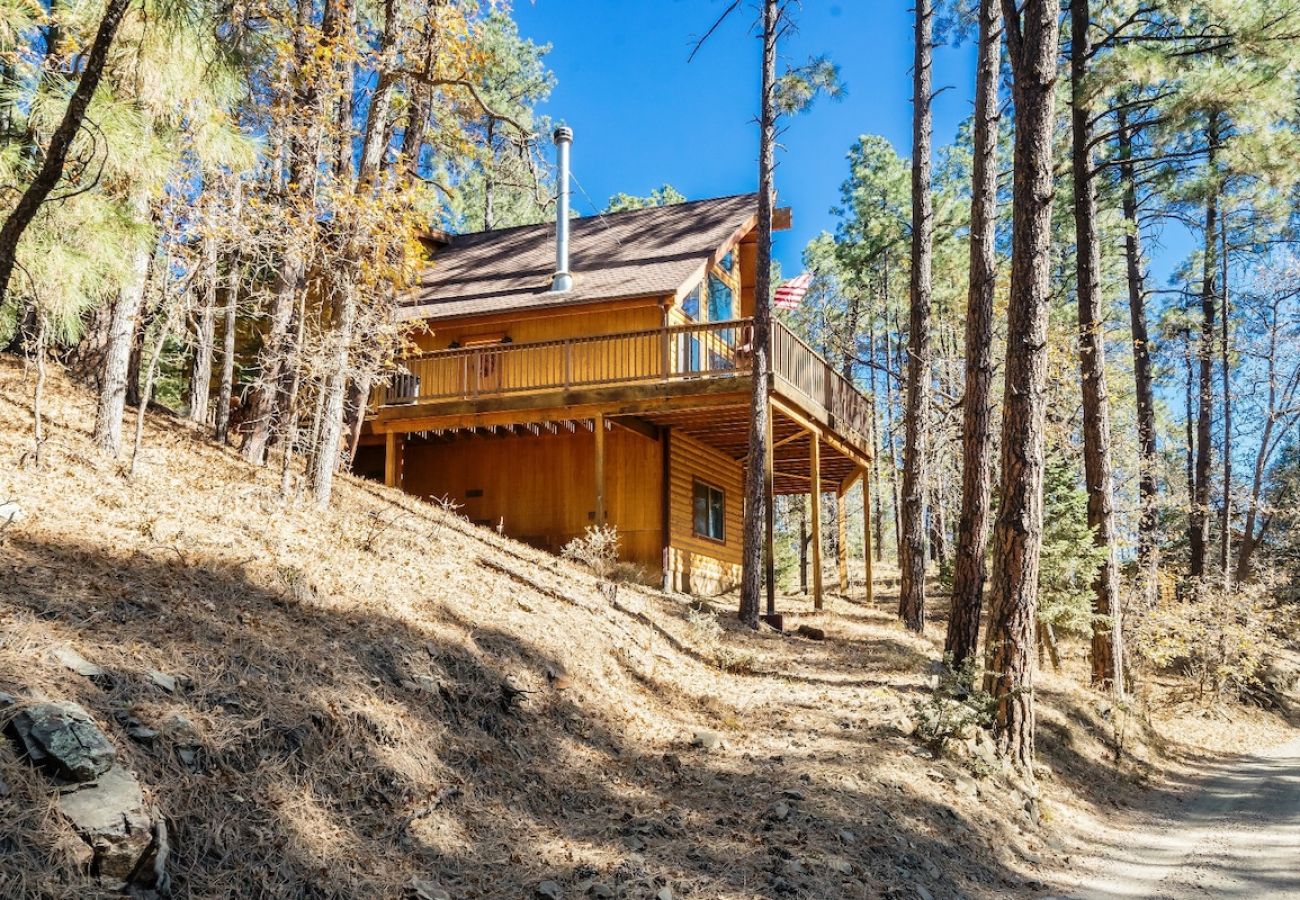 Cabin in Prescott - Wildcat Lodge - Prescott Cabin Rentals