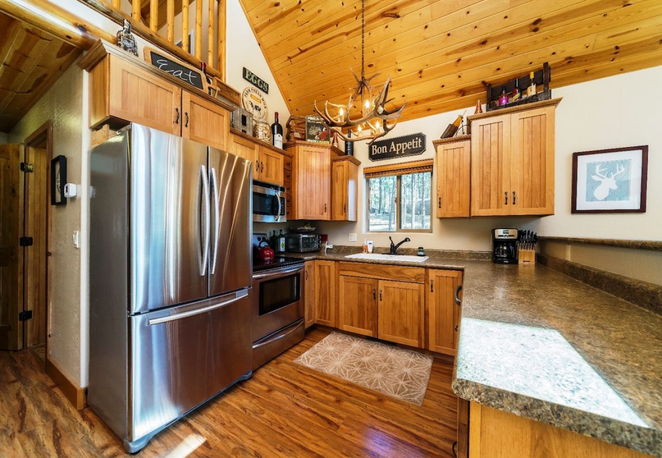 Cabin in Prescott - Wildcat Lodge - Prescott Cabin Rentals