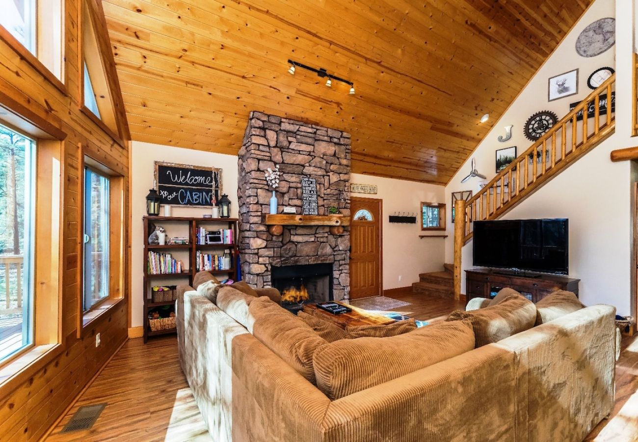 Cabin in Prescott - Wildcat Lodge - Prescott Cabin Rentals