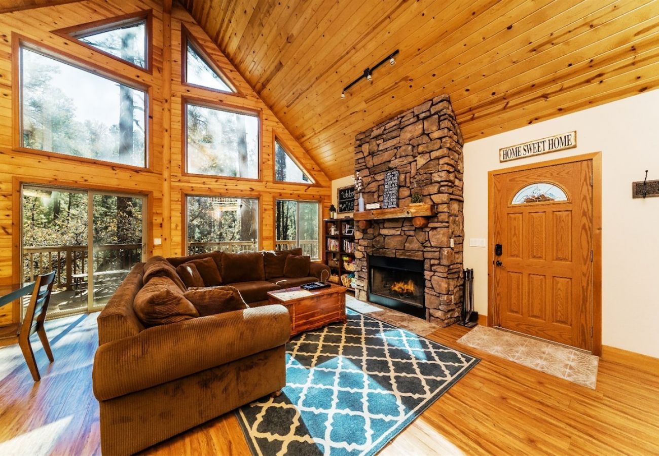 Cabin in Prescott - Wildcat Lodge - Prescott Cabin Rentals