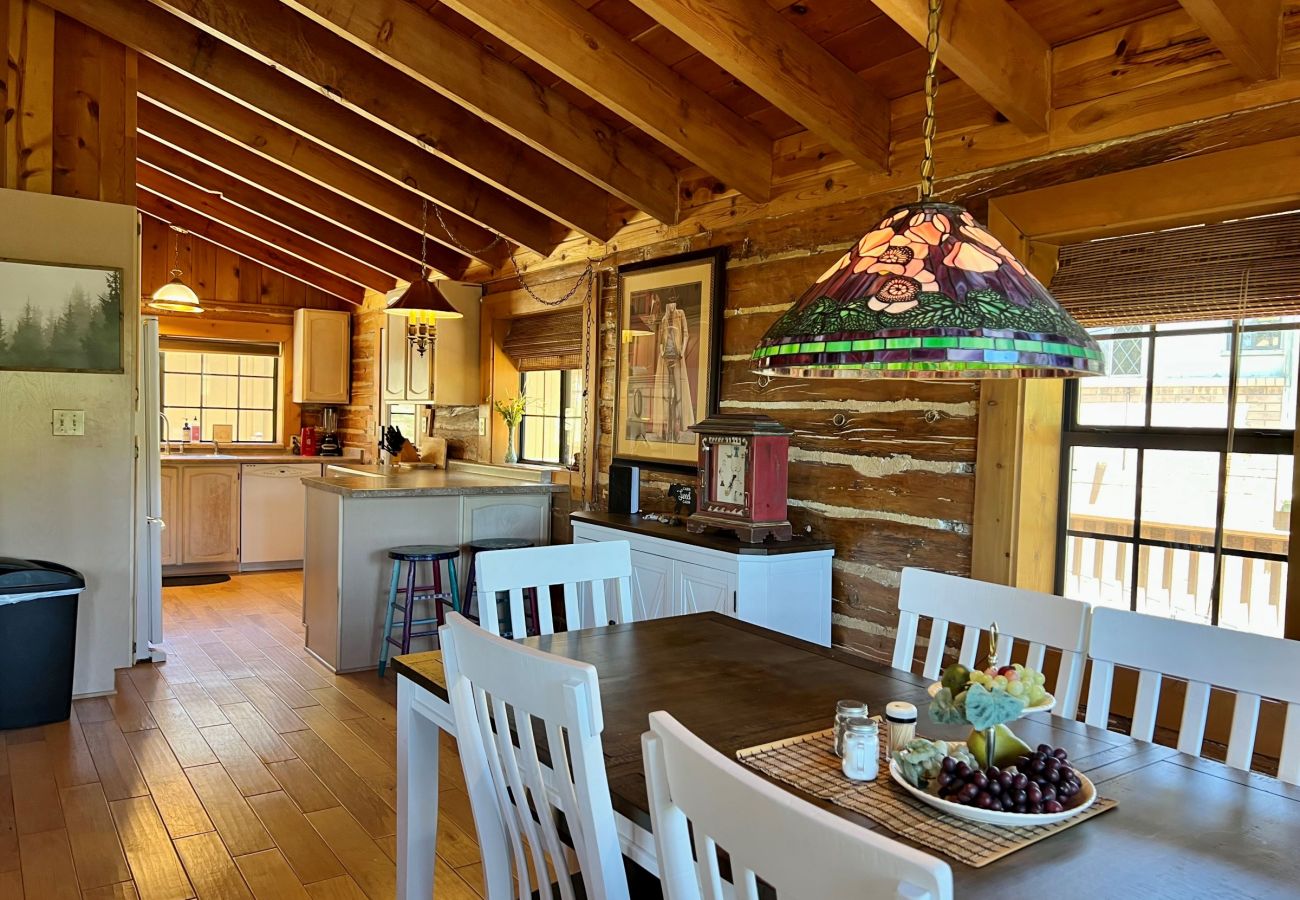 Cabin in Prescott - Canyon View Cabin - Prescott Cabin Rentals