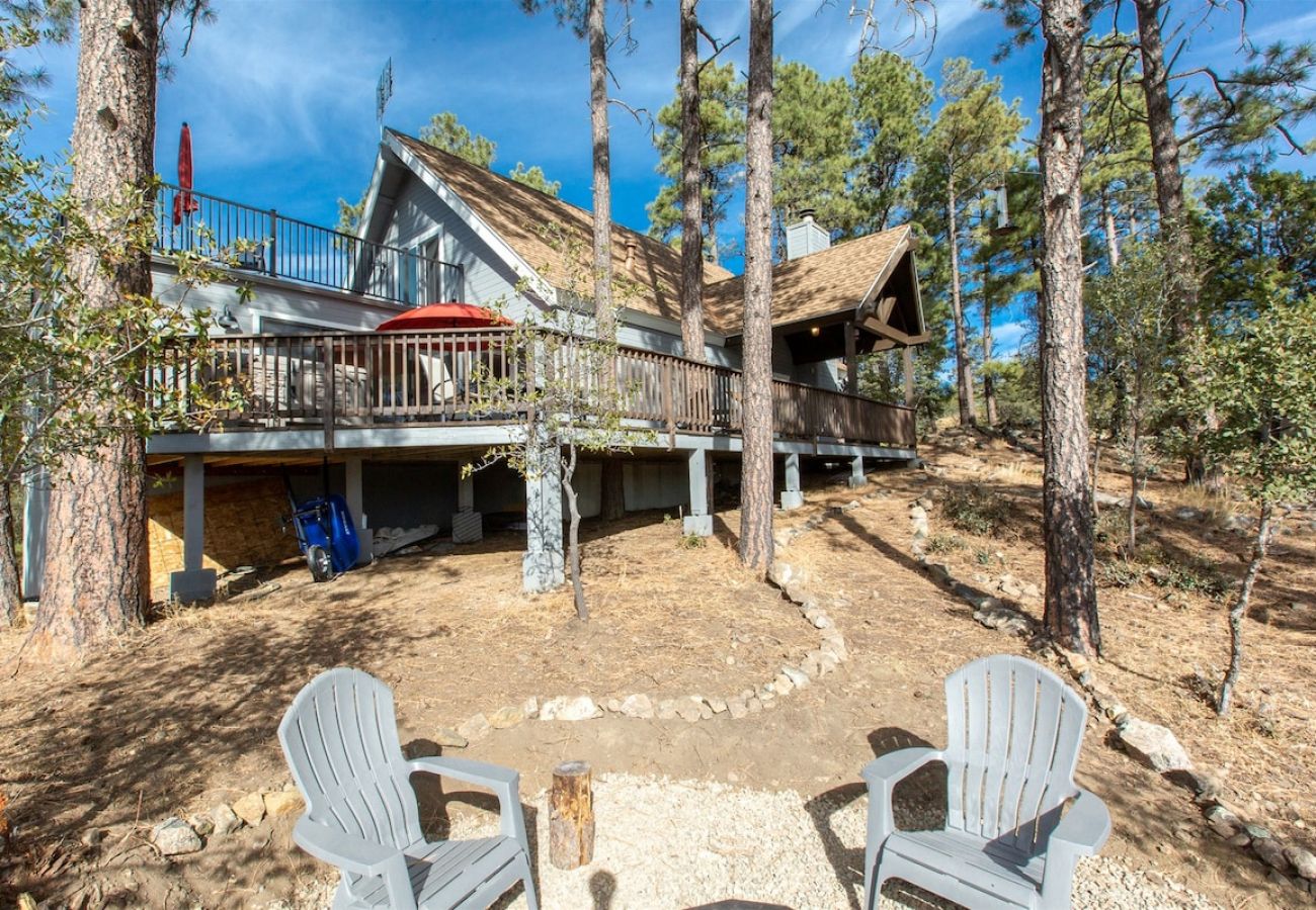 Cabin in Prescott - Ponderosa Retreat - Prescott Cabin Rentals