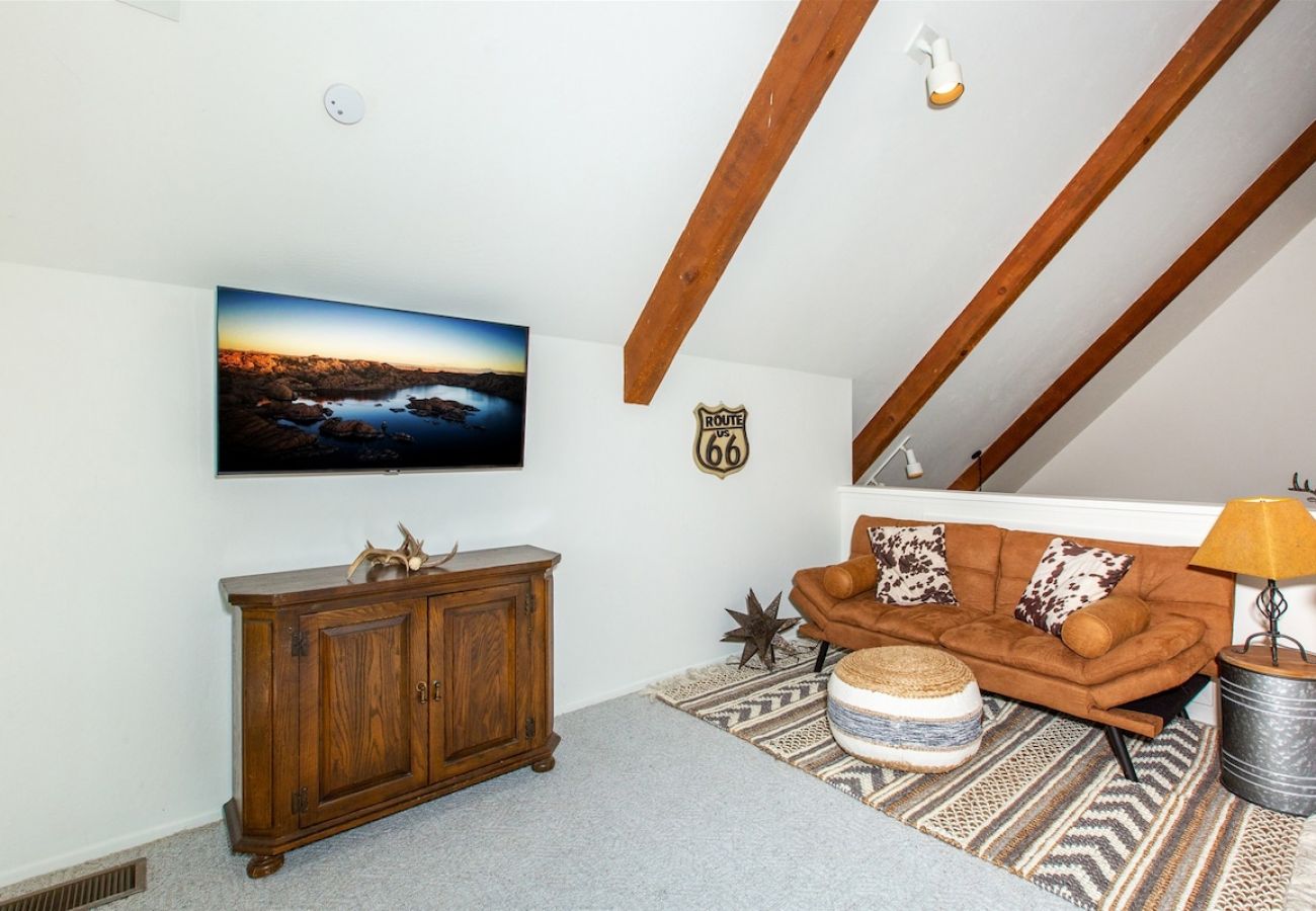 Cabin in Prescott - Ponderosa Retreat - Prescott Cabin Rentals