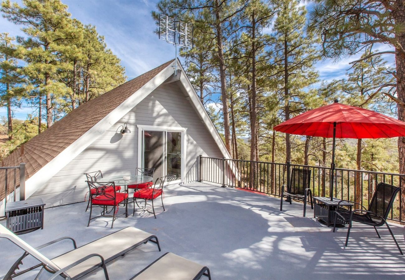 Cabin in Prescott - Ponderosa Retreat - Prescott Cabin Rentals