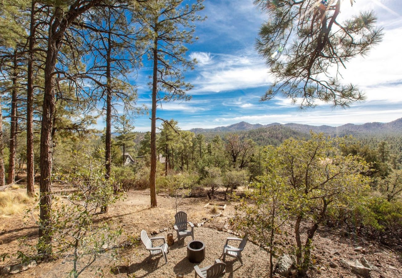 Cabin in Prescott - Ponderosa Retreat - Prescott Cabin Rentals