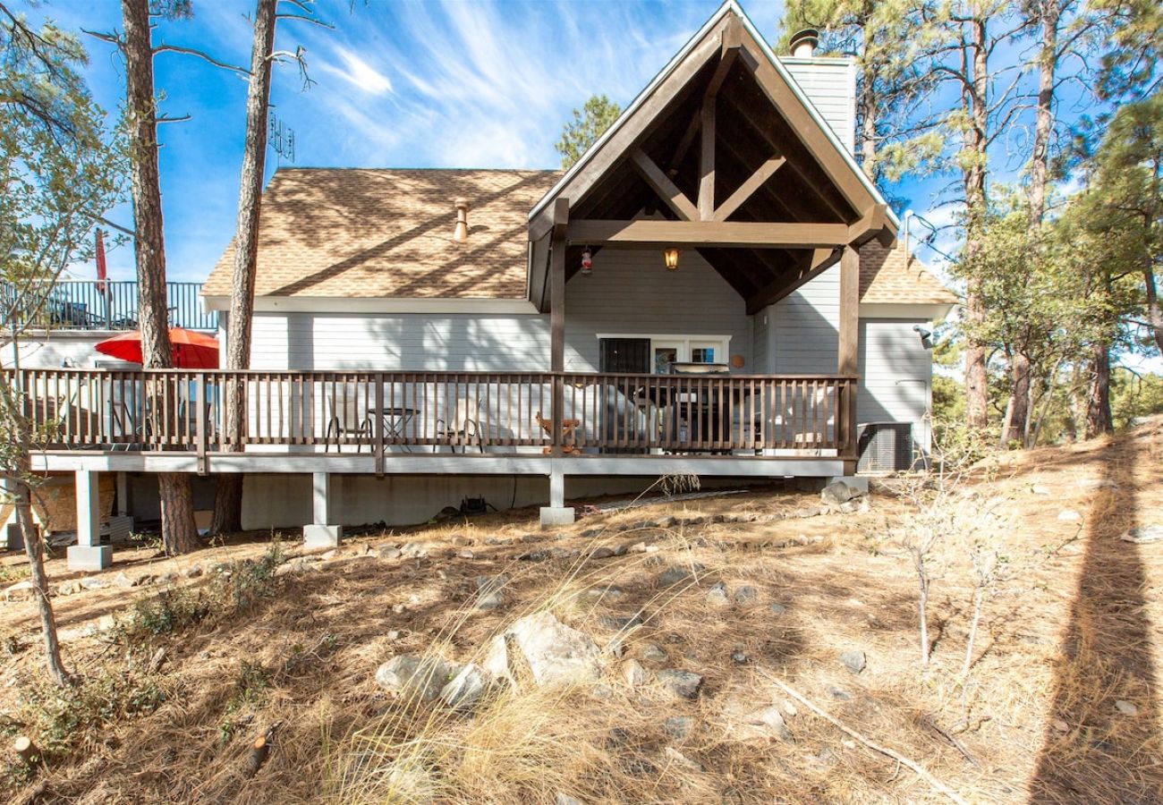 Cabin in Prescott - Ponderosa Retreat - Prescott Cabin Rentals