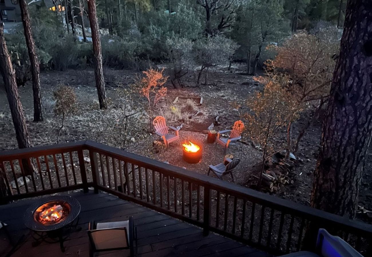 Cabin in Prescott - Ponderosa Retreat - Prescott Cabin Rentals