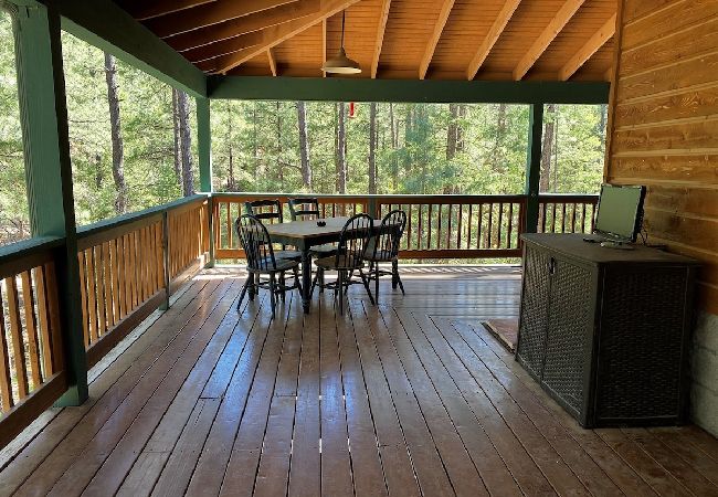Cabin in Prescott - Adventure Lodge - Prescott Cabin Rentals
