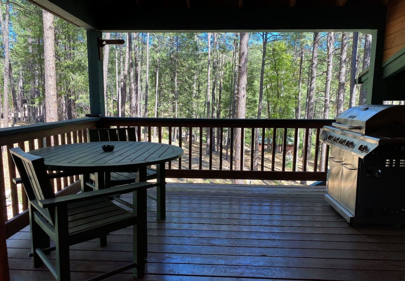 Cabin in Prescott - Adventure Lodge - Prescott Cabin Rentals