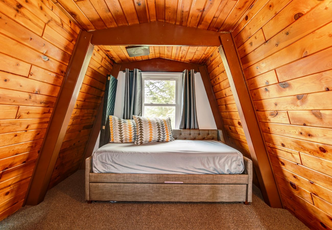 Cabin in Prescott - A-Frame Retreat - Prescott Cabin Rentals