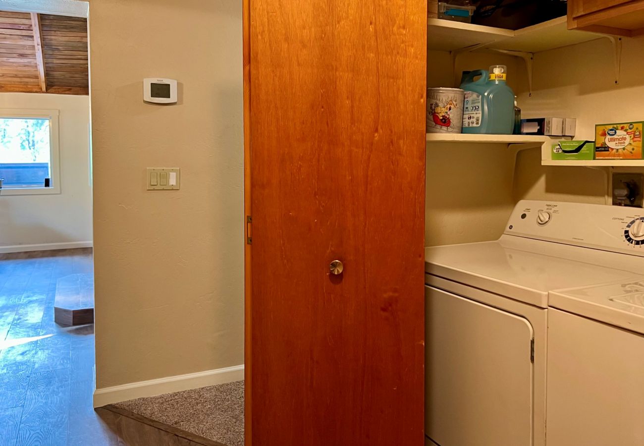 Cabin in Prescott - Prospector's Hideaway - Prescott Cabin Rentals
