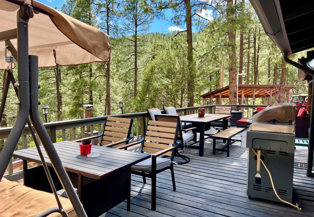 Cabin in Prescott - Prospector's Hideaway - Prescott Cabin Rentals