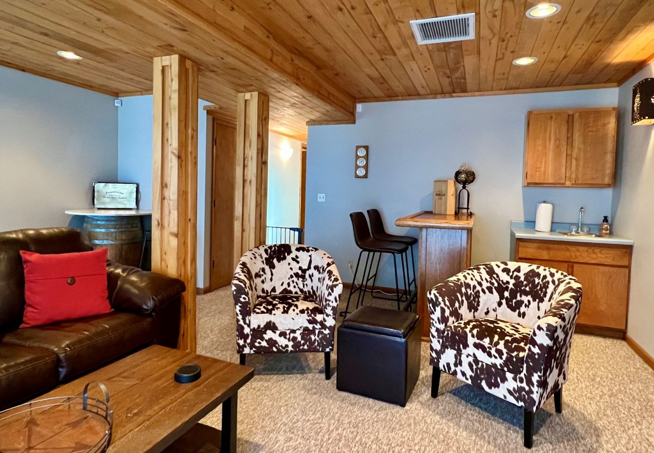 Cabin in Prescott - Mountainview Lodge - Prescott Cabin Rentals