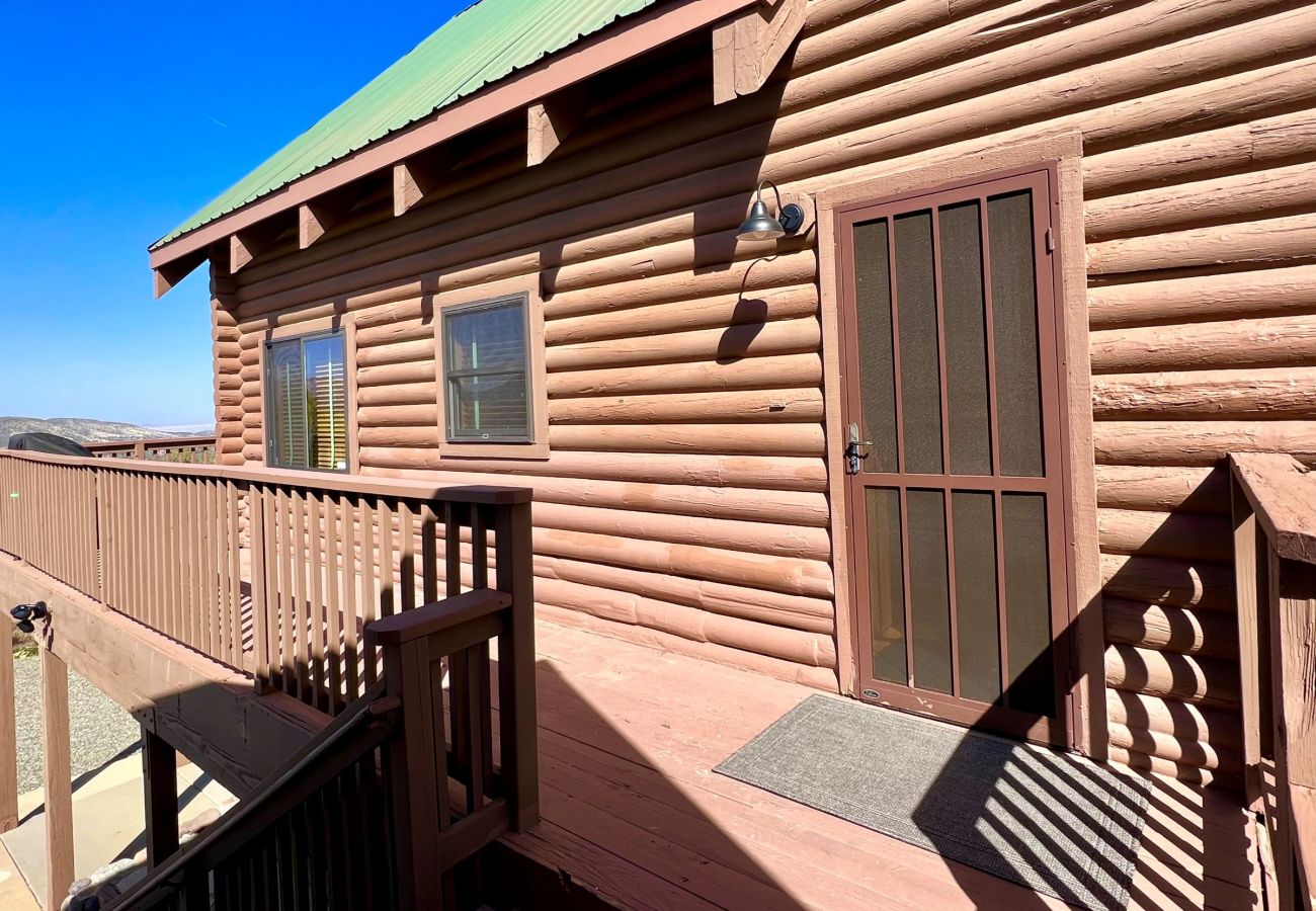 Cabin in Prescott - Mountainview Lodge - Prescott Cabin Rentals