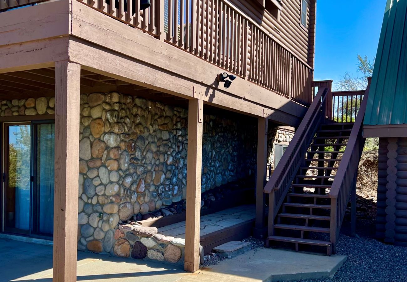 Cabin in Prescott - Mountainview Lodge - Prescott Cabin Rentals