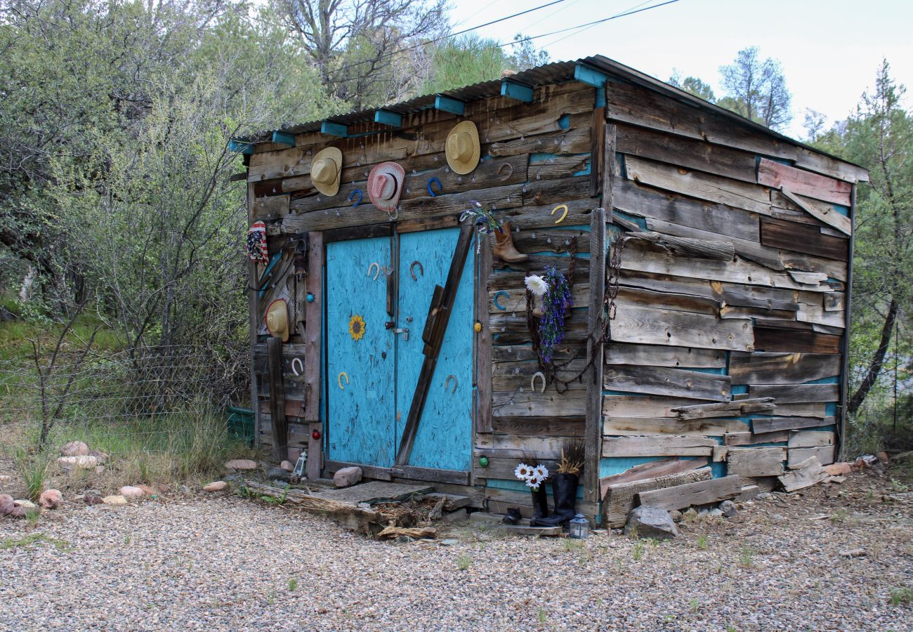 Cabin in Prescott - Lookout Cabin - Prescott Cabin Rentals