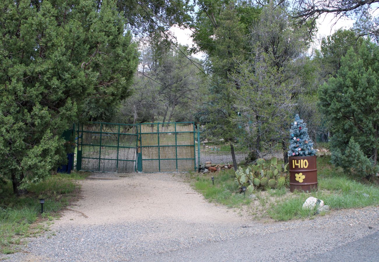Cabin in Prescott - Lookout Cabin - Prescott Cabin Rentals