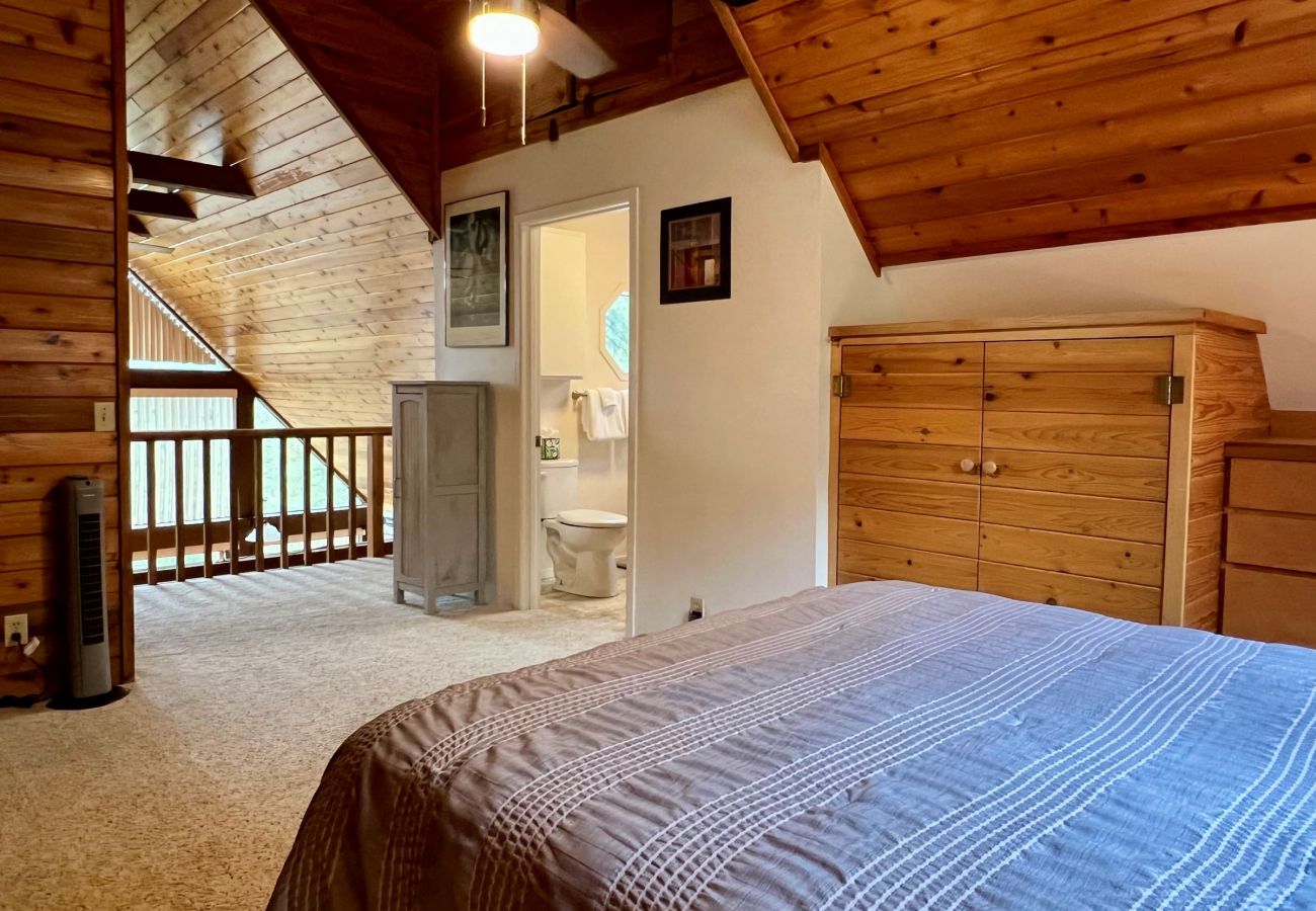 Cabin in Prescott - Pine Vista A-Frame - Prescott Cabin Rentals