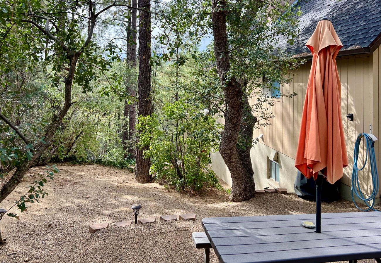 Cabin in Prescott - Pine Vista A-Frame - Prescott Cabin Rentals