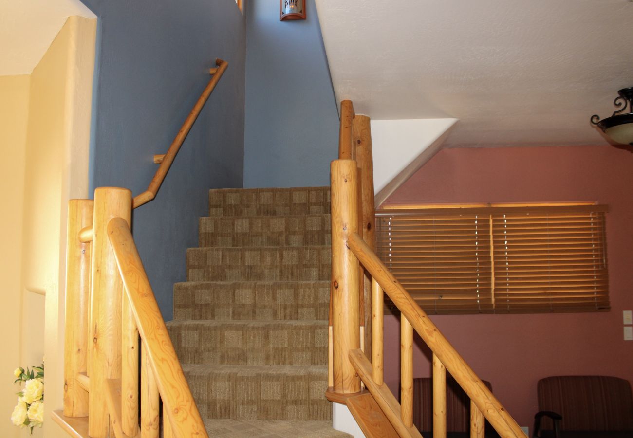 Chalet in Prescott - Summit Chateau Prescott Cabin Rentals