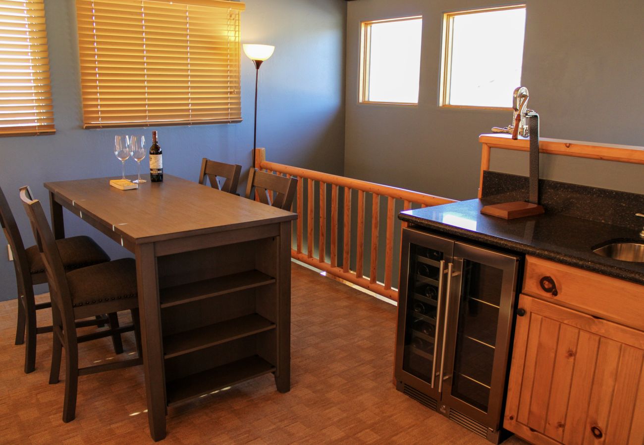 Chalet in Prescott - Summit Chateau Prescott Cabin Rentals