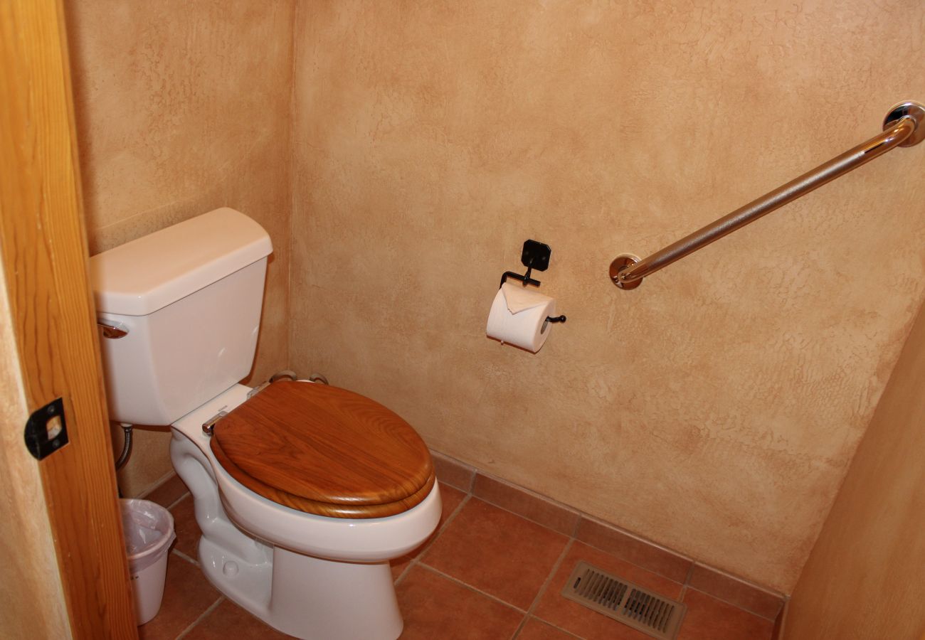 Chalet in Prescott - Summit Chateau Prescott Cabin Rentals