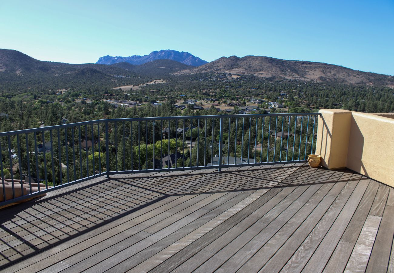 Chalet in Prescott - Summit Chateau Prescott Cabin Rentals