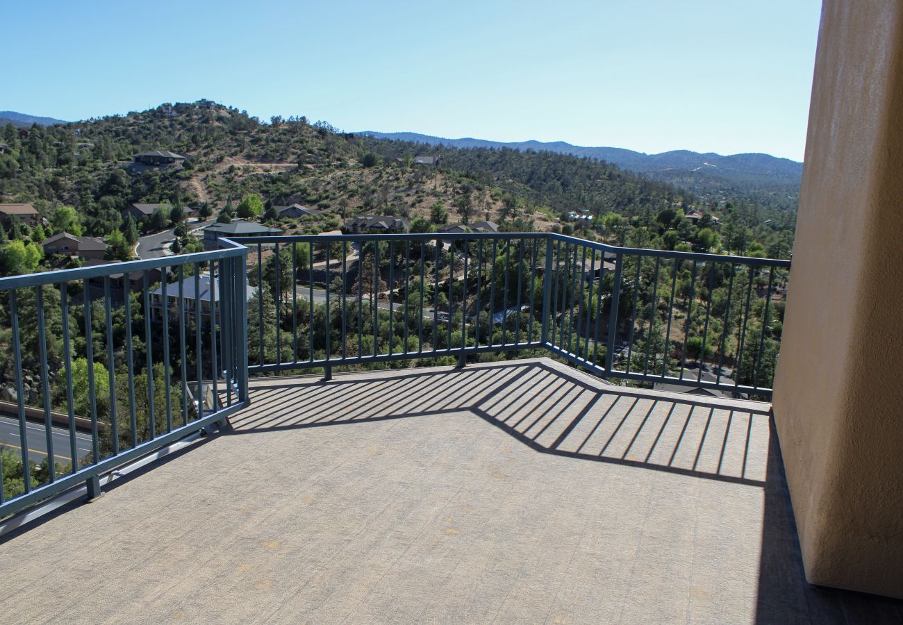 Chalet in Prescott - Summit Chateau Prescott Cabin Rentals