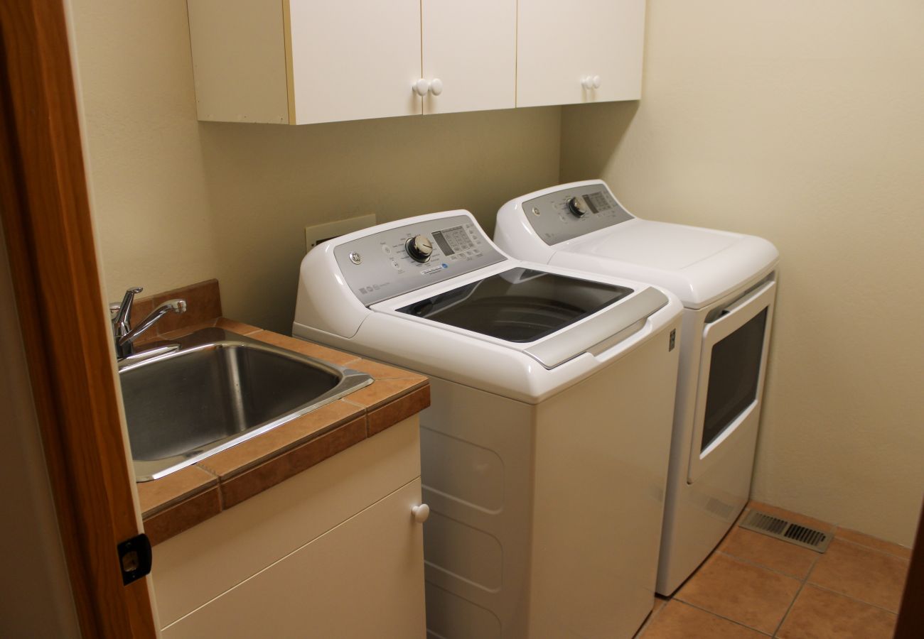 Chalet in Prescott - Summit Chateau Prescott Cabin Rentals