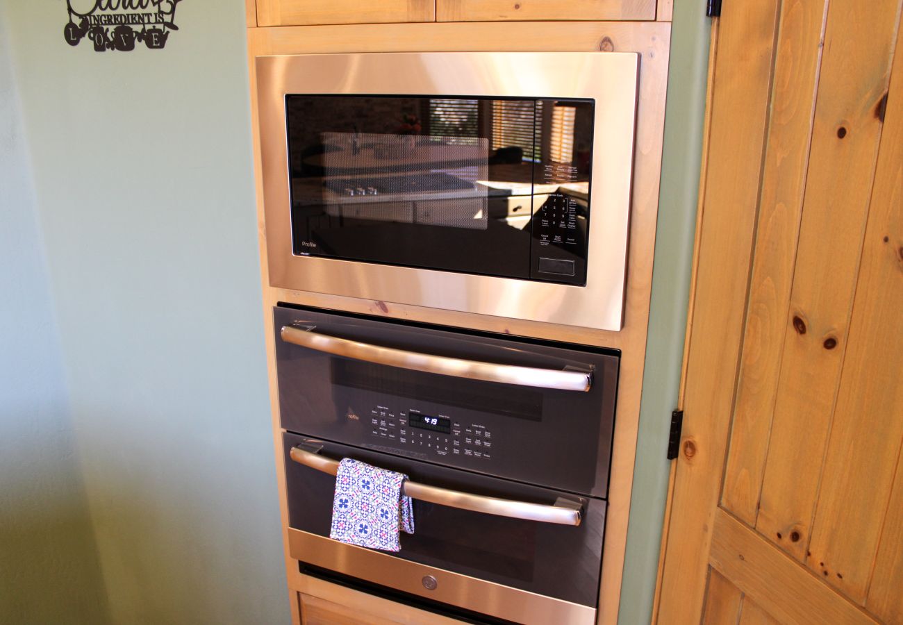 Chalet in Prescott - Summit Chateau Prescott Cabin Rentals