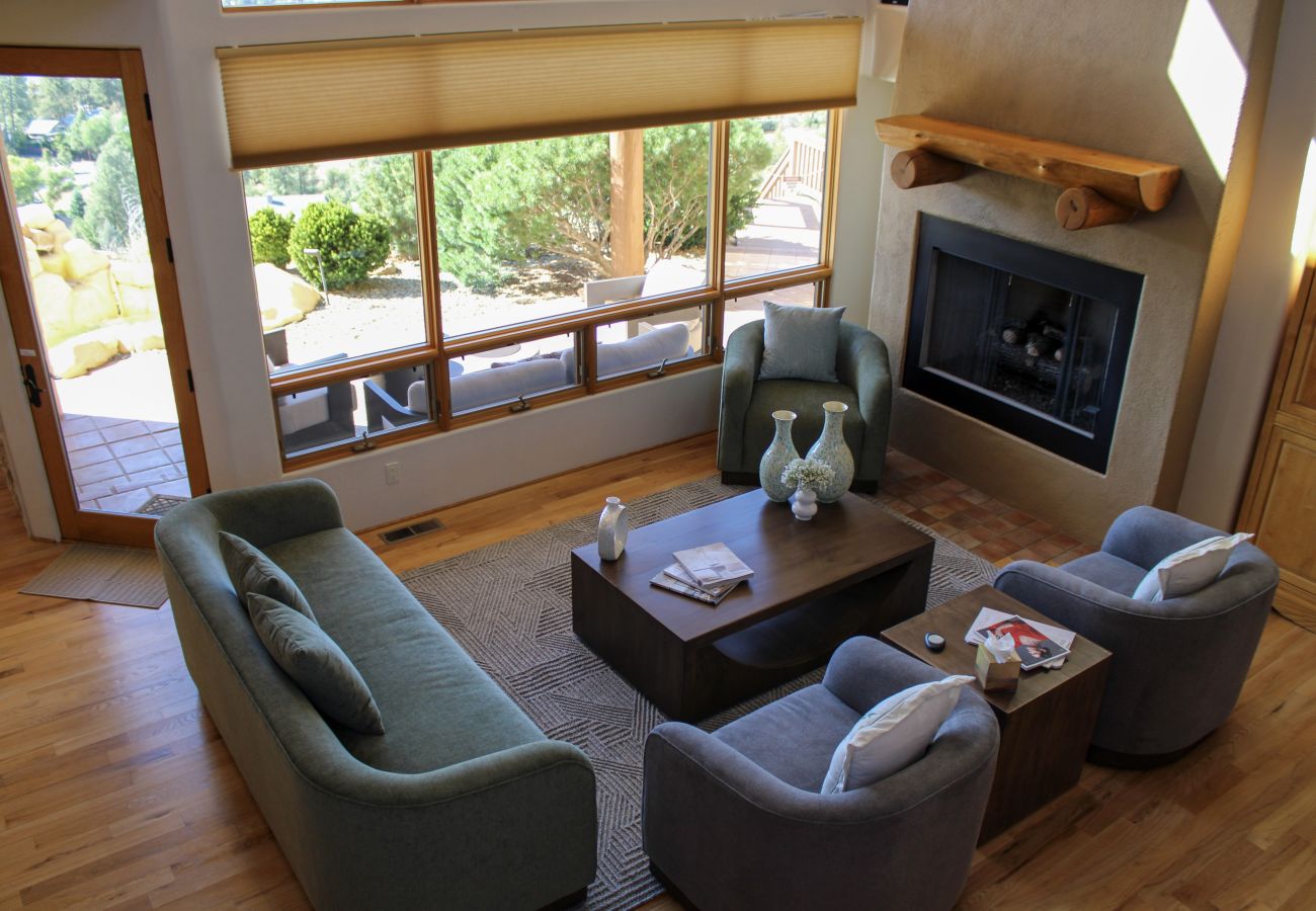 Chalet in Prescott - Summit Chateau Prescott Cabin Rentals