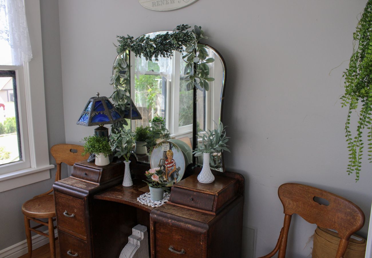 Cottage in Prescott - The Carrter House - Prescott Cabin Rentals
