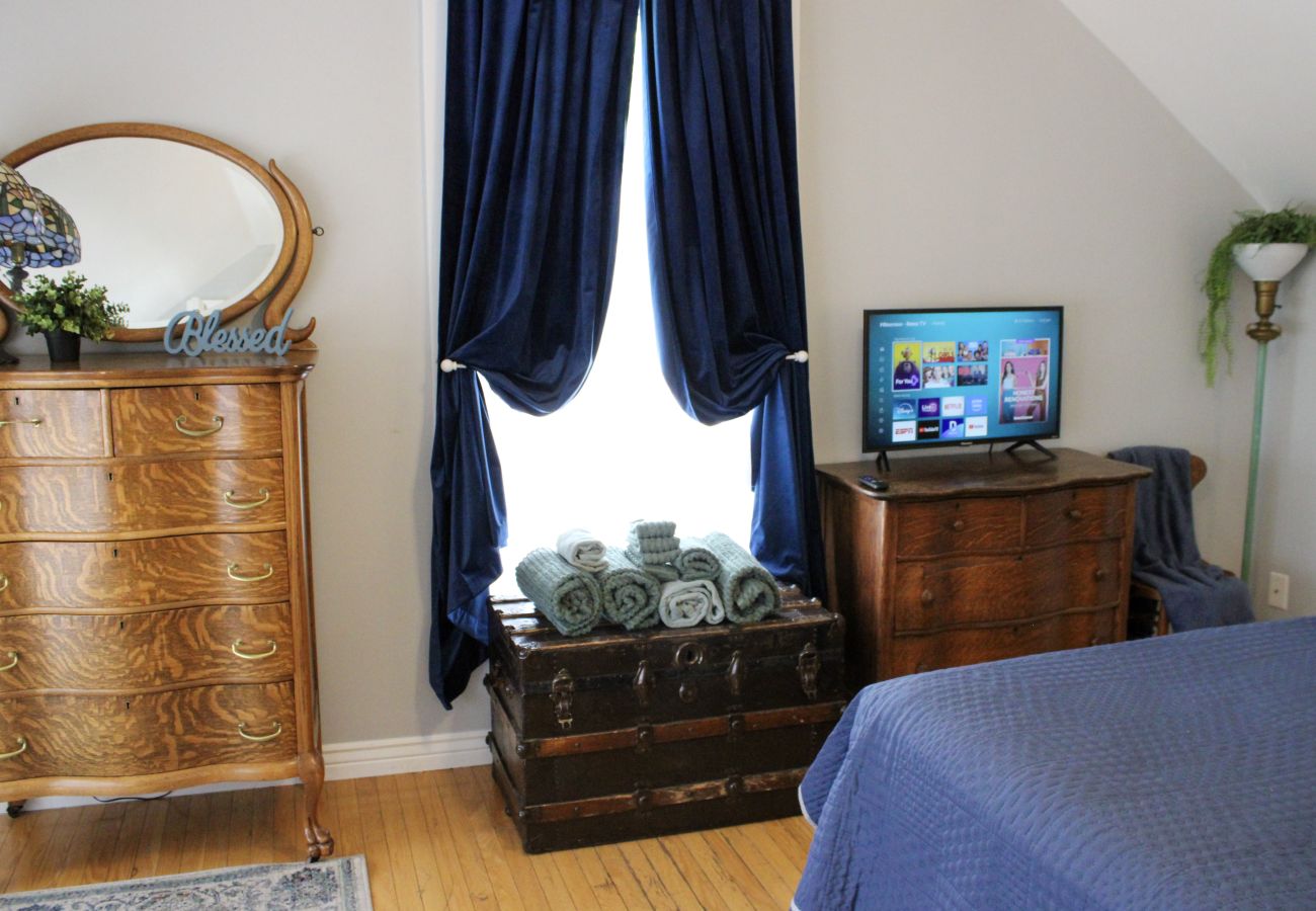 Cottage in Prescott - The Carrter House - Prescott Cabin Rentals
